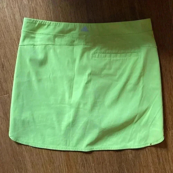 Adidas bright yellow women’s skort size 6 - like new - back pocket - Picture 4 of 7